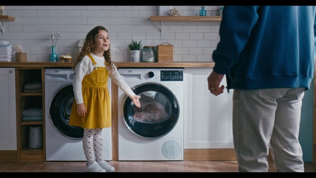 Video Reference: Washing machine, Clothes dryer, Kitchen appliance, Cabinetry, Dress, Home appliance, Kitchen, Laundry, Gas, Major appliance