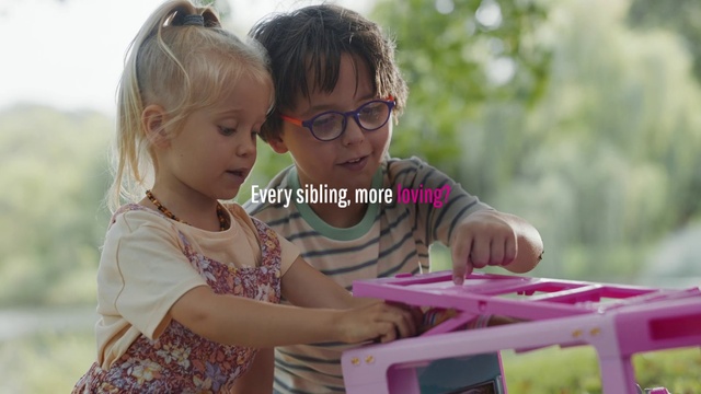 Video Reference: Glasses, Hand, Vision care, Happy, Dress, Grass, Eyewear, Sharing, Goggles, Leisure