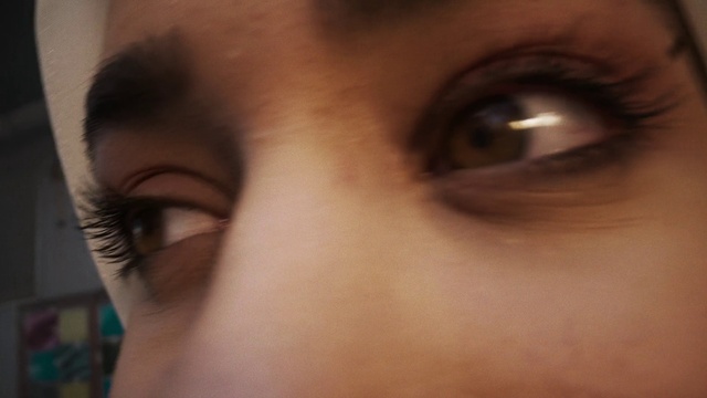 Video Reference: Nose, Cheek, Eyelash, Jaw, Flash photography, Eye liner, No expression, Tints and shades, Eyelash extensions, Makeover