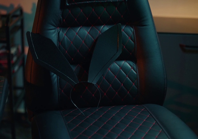 Video Reference: Automotive design, Car seat cover, Vehicle, Motor vehicle, Armrest, Personal luxury car, Car seat, Tints and shades, Fixture, Auto part