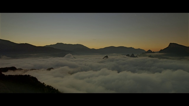 Video Reference: Cloud, Sky, Atmosphere, Water, Ecoregion, Mountain, Afterglow, Dusk, Highland, Sunset
