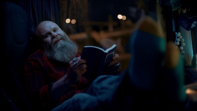 Video Reference: Beard, Fun, Facial hair, Event, Wrinkle, Curtain, Darkness, Winter, Moustache, Conversation