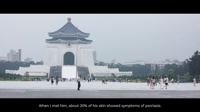 Video Reference: Sky, World, Travel, Building, Leisure, Monument, Landmark, City, Facade, Arch