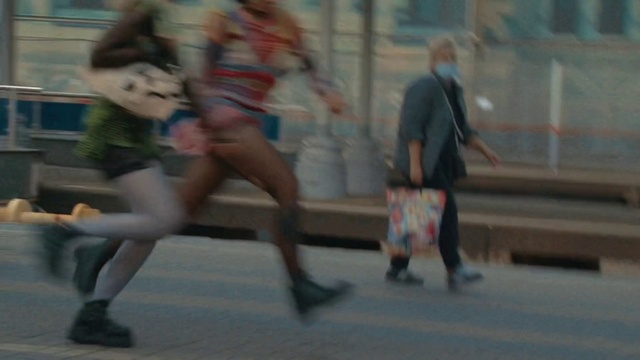 Video Reference: Shorts, Thigh, Exercise, Sports uniform, Player, Sportswear, Athlete, Athletics, Calf, Racing