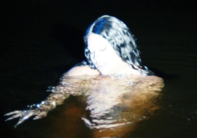 Video Reference: Hair, Water, Human body, Liquid, Jaw, Fluid, Flash photography, Underwater, Entertainment, Performing arts