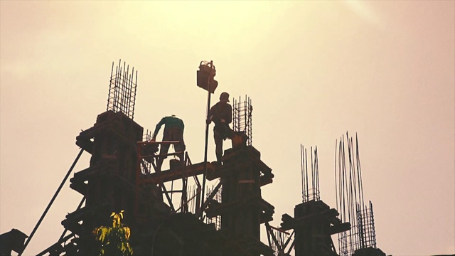 Video Reference: Sky, Pole, Dusk, Metal, City, Backlighting, Evening, Art, Sunset, Sculpture