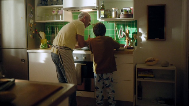 Video Reference: Cabinetry, Countertop, Kitchen appliance, Kitchen, Home appliance, Standing, Kitchen stove, Refrigerator, Major appliance, Microwave oven