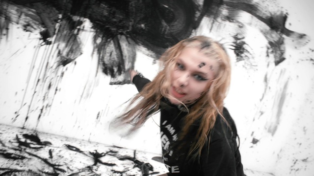 Video Reference: Hairstyle, Photograph, White, Black, Flash photography, Snapshot, Happy, Fun, Fur, Freezing