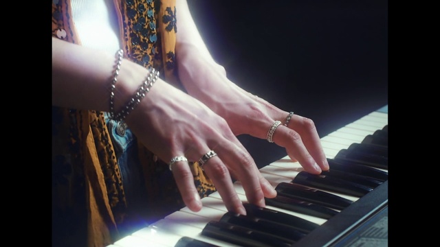 Video Reference: Musical instrument, Hand, Piano, Keyboard, Organist, Musical keyboard, Musical instrument accessory, Gesture, Finger, Pianist