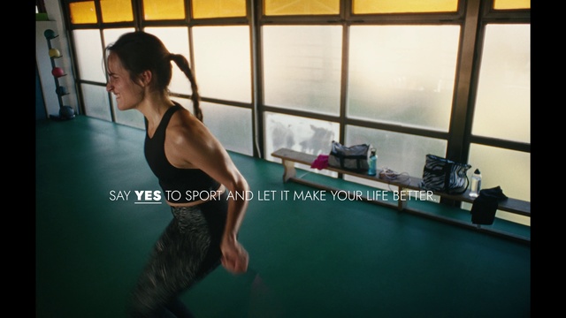 Video Reference: Joint, Shoulder, Active pants, yoga pant, Knee, Flash photography, Thigh, Waist, Sportswear, Flooring