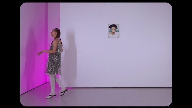 Video Reference: Purple, Sleeve, Dress, Pink, Violet, One-piece garment, Magenta, Rectangle, Fashion design, Event