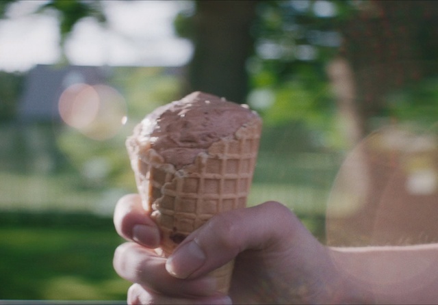 Video Reference: Food, Ice cream cone, Sorbetes, Finger, Ice cream, Ingredient, Cone, Soy ice cream, Wood, Cuisine