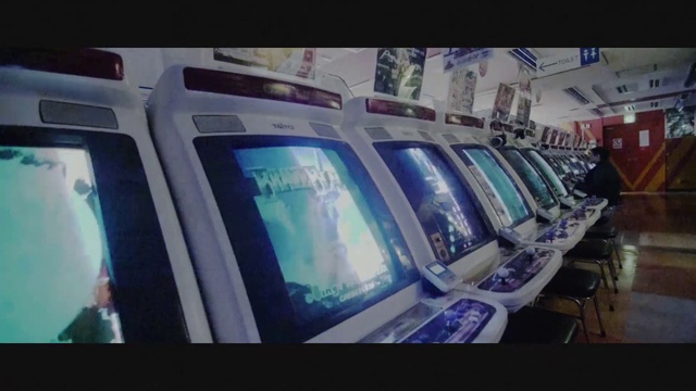 Video Reference: Motor vehicle, Vehicle, Car, Automotive design, Gadget, Automotive exterior, Automotive lighting, Automotive carrying rack, Glass, Multimedia