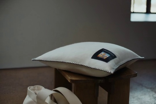 Video Reference: Comfort, Cap, Wood, Hat, Helmet, Headgear, Automotive design, Table, Window, Fedora