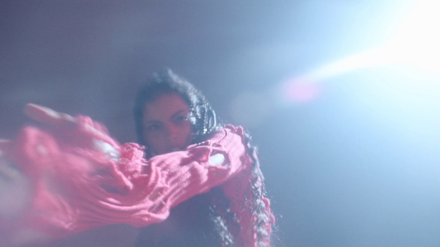 Video Reference: Cloud, Microphone, Sky, Plant, Flash photography, Entertainment, Tree, Performing arts, Musician, Lens flare