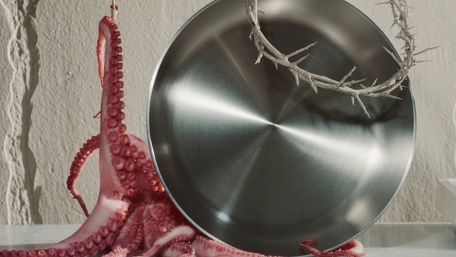 Video Reference: Automotive lighting, Headgear, Personal protective equipment, Gas, Automotive tire, Jewellery, Ball, Font, Circle, Automotive wheel system