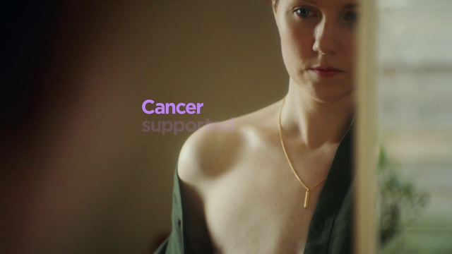 Video Reference: Skin, Lip, Shoulder, Eyebrow, Eyelash, Flash photography, Jaw, Neck, Gesture, Chest