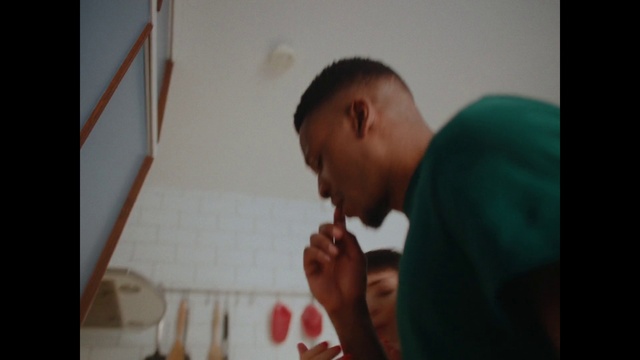 Video Reference: Gesture, Tableware, Event, Wood, Thumb, Room, Fun, T-shirt, Font, Wine glass