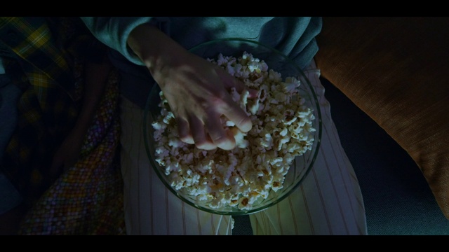 Video Reference: Food, Ingredient, Recipe, Staple food, Cuisine, Dish, Comfort food, Glass, Machine, Kettle corn