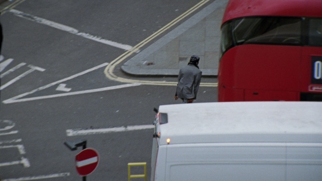 Video Reference: Hood, Motor vehicle, Road surface, Asphalt, Line, Vehicle, Gas, Vehicle door, Automotive tire, Automotive lighting