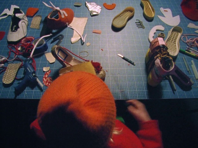 Video Reference: Textile, Art, Musical instrument, Finger, Cool, Fun, Recreation, Fin, Fish, Artist