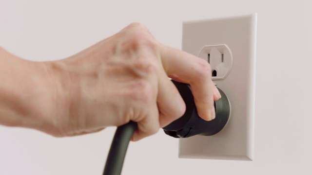 Video Reference: Sleeve, Gesture, Finger, Wall socket, Thumb, Gadget, Font, Wrist, Collar, Electronic device