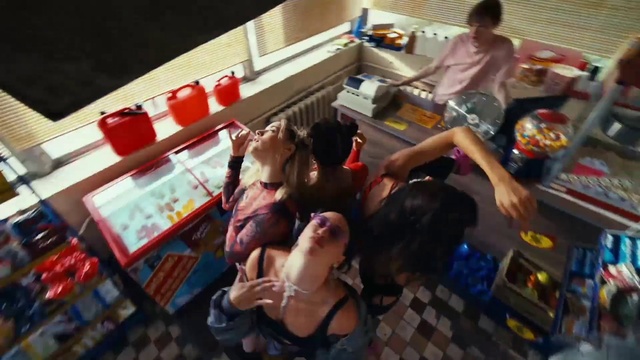 Video Reference: Hand, Fun, Leisure, Sunglasses, Shorts, Recreation, Event, Games, Child, Toy