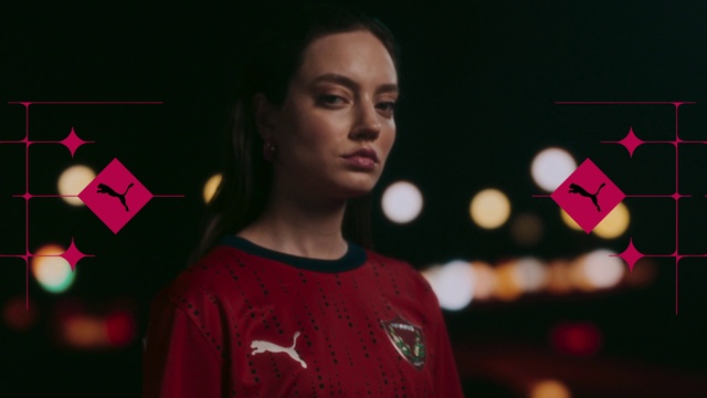 Video Reference: Hair, Lip, Flash photography, Pink, Happy, Fashion design, Black hair, Magenta, T-shirt, Event