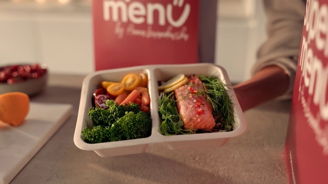 Video Reference: Food, Ingredient, Tableware, Recipe, Cuisine, Leaf vegetable, Natural foods, Dish, Staple food, Ekiben