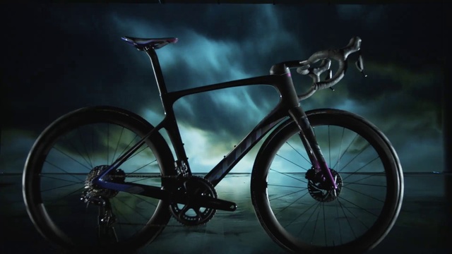 Video Reference: Bicycle, Wheel, Bicycles--Equipment and supplies, Tire, Crankset, Bicycle seatpost, Bicycle frame, Hub gear, Bicycle handlebar, Bicycle tire