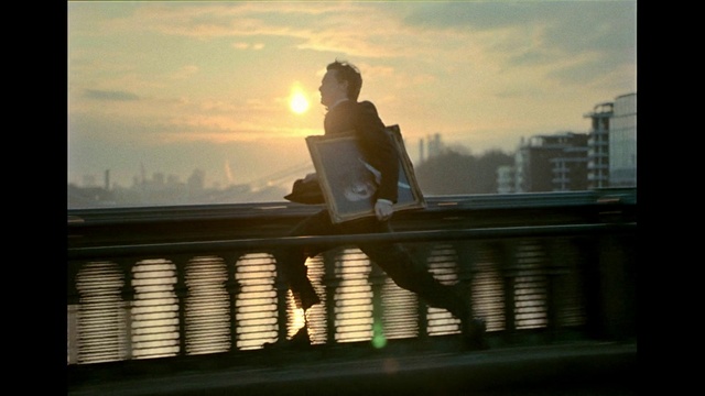 Video Reference: Cloud, Sky, Flash photography, Sunlight, Afterglow, Sunrise, Horizon, Tower block, Tints and shades, Sunset
