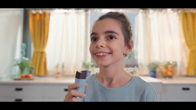 Video Reference: Smile, Shoulder, Happy, Curtain, Gesture, Iris, Flash photography, Plant, Fun, Houseplant