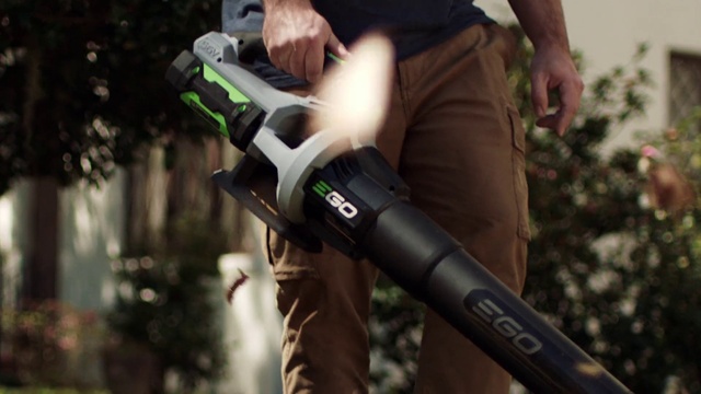 Video Reference: Hand, Cameras & optics, Camera accessory, Audio equipment, Tripod, Tree, Power tool, Recreation, Optical instrument, Event