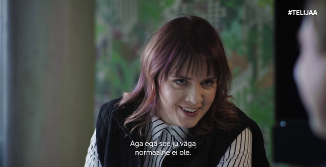 Video Reference: Face, Smile, Flash photography, Happy, Eyelash, Jacket, Layered hair, Bangs, Step cutting, Long hair