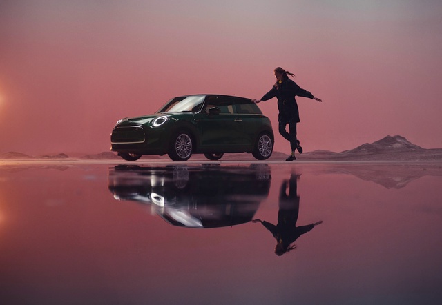 Video Reference: Land vehicle, Sky, Car, Water, Vehicle, Wheel, Tire, Automotive lighting, Hood, Automotive design