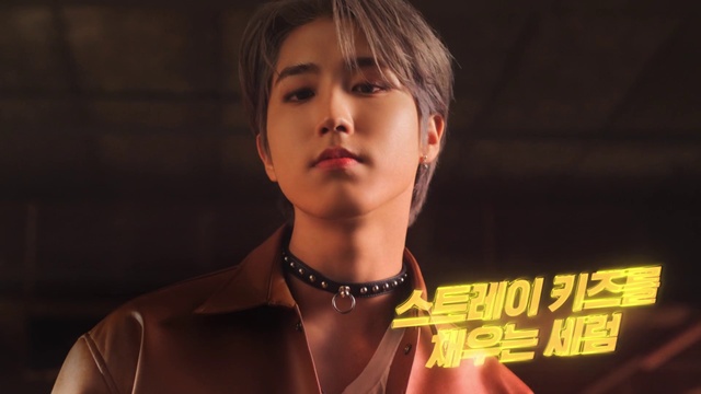 Video Reference: Hair, Lip, Chin, Flash photography, Eyelash, Jewellery, Event, Fashion design, Chest, Bangs