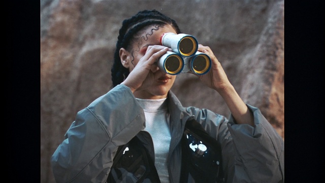 Video Reference: Vision care, Shirt, Photographer, Camera lens, Eyewear, Flash photography, Digital camera, Dress shirt, Gesture, Camera