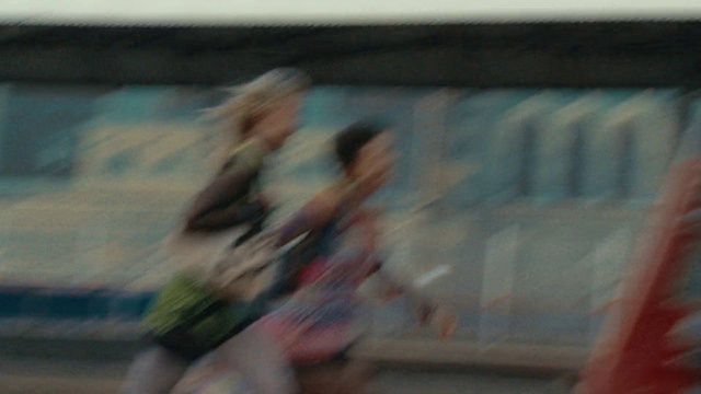 Video Reference: Wood, Tints and shades, Fun, Leisure, Electric blue, Glass, Font, Windshield, Automotive exterior, Crowd