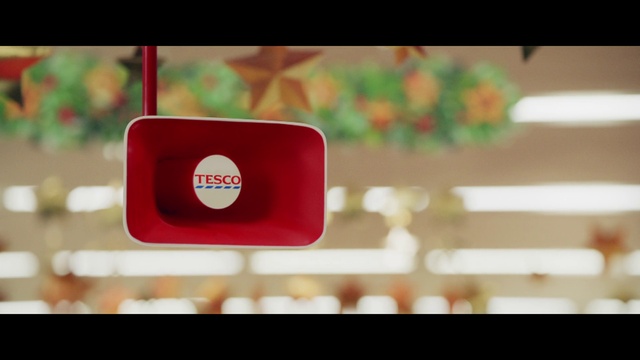 Video Reference: Rectangle, Petal, Font, Tints and shades, Gadget, Magenta, Logo, Automotive lighting, Symbol, Circle