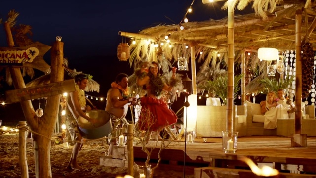 Video Reference: Light, Lighting, Decoration, Fun, Leisure, Sky, Entertainment, Event, Plant, Tradition