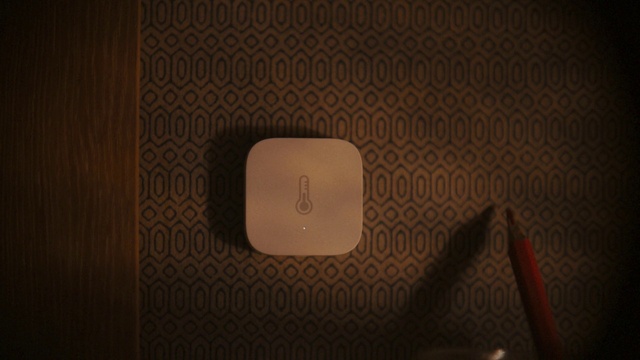 Video Reference: Brown, Wood, Tints and shades, Gadget, Font, Electricity, Rectangle, Circle, Ceiling, Room