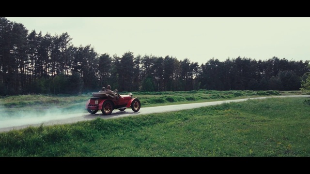 Video Reference: Tire, Wheel, Sky, Vehicle, Automotive tire, Motorcycle, Motor vehicle, Tree, Automotive lighting, Plant