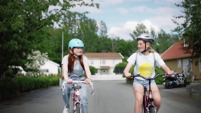 Video Reference: Bicycle, Bicycle helmet, Tire, Wheel, Bicycles--Equipment and supplies, Bicycle wheel, Helmet, Cloud, Bicycle clothing, Bicycle frame