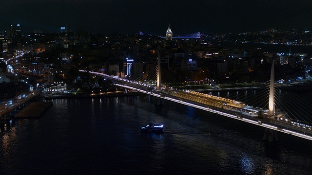 Video Reference: Water, Boat, Skyscraper, Building, Cityscape, Tower block, City, Midnight, Bridge, Watercraft