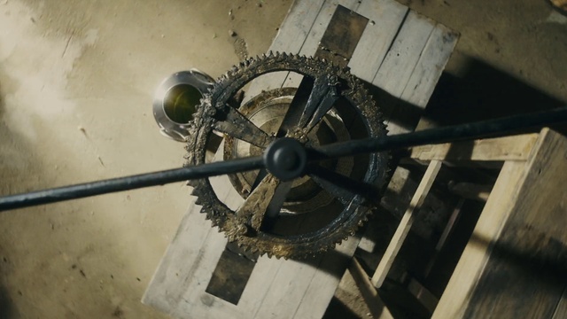 Video Reference: Automotive tire, Wheel, Rim, Propeller, Wood, Propeller, Gas, Automotive wheel system, Engineering, Auto part