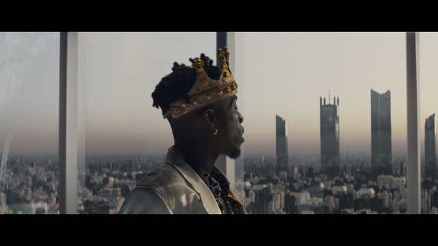 Video Reference: World, Building, Military person, Skyscraper, Sky, Travel, Tower, Military uniform, Soldier, City