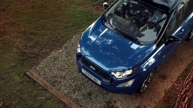 Video Reference: Vehicle, Vehicle registration plate, Car, Hood, Grille, Automotive lighting, Automotive tire, Tire, Automotive design, Motor vehicle