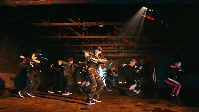 Video Reference: Musical instrument, Musician, Band plays, Guitar, Music, Artist, Microphone, Concert, Musical instrument accessory, Music artist