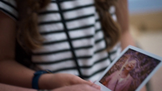 Video Reference: Watch, Eyelash, Gesture, Finger, Nail, Publication, Font, Thumb, Wrist, Elbow