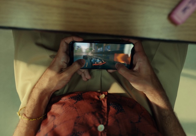 Video Reference: Hand, Sleeve, Wood, Gesture, Finger, Communication Device, Wrist, Thumb, Gadget, Nail